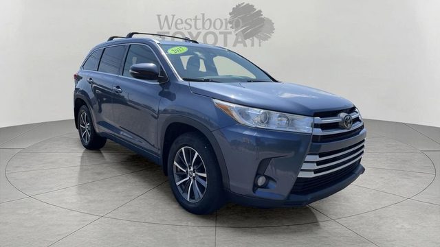 2017 Toyota Highlander XLE AWD photo
