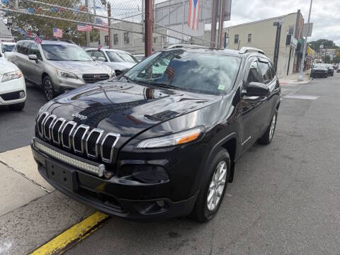 2017 Jeep Cherokee Latitude 4WD photo