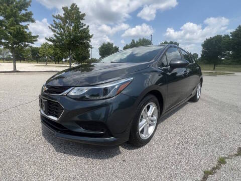 2017 Chevrolet Cruze LT FWD photo