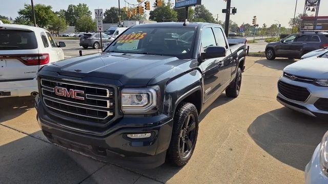 2017 GMC Sierra 1500 4WD photo