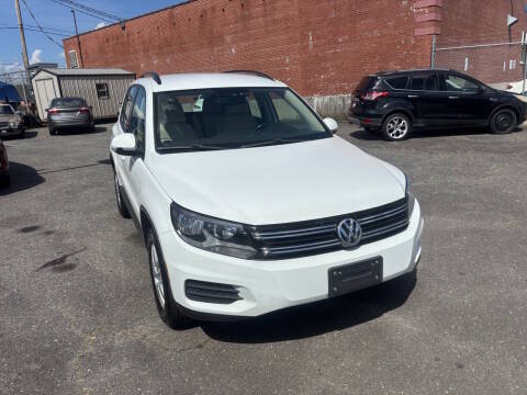 2017 Volkswagen Tiguan S AWD photo