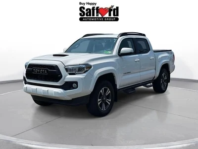 2017 Toyota Tacoma TRD Sport 4WD photo