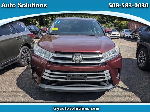2017 Toyota Highlander XLE AWD photo