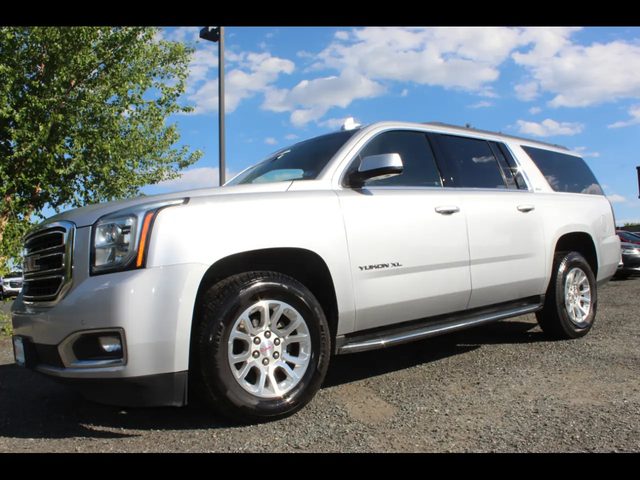 2017 GMC Yukon XL SLT 4WD photo