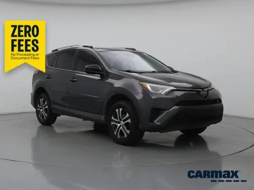2017 Toyota RAV4 LE FWD photo