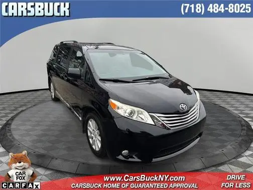 2017 Toyota Sienna XLE AWD photo