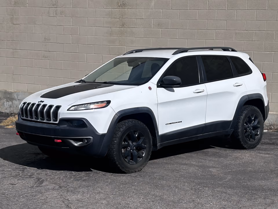 2017 Jeep Cherokee Trailhawk 4WD photo