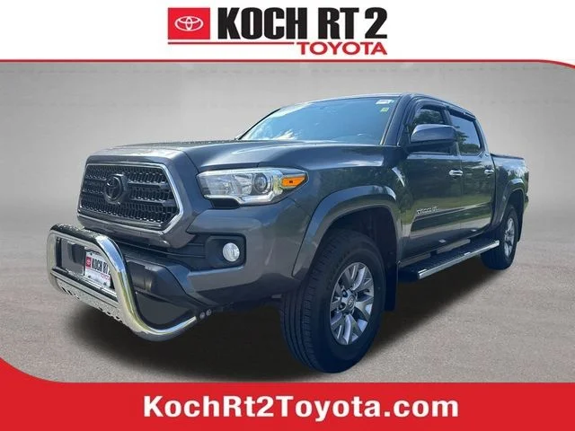 2017 Toyota Tacoma SR5 4WD photo