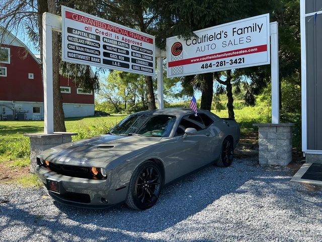 2017 Dodge Challenger R/T Plus RWD photo