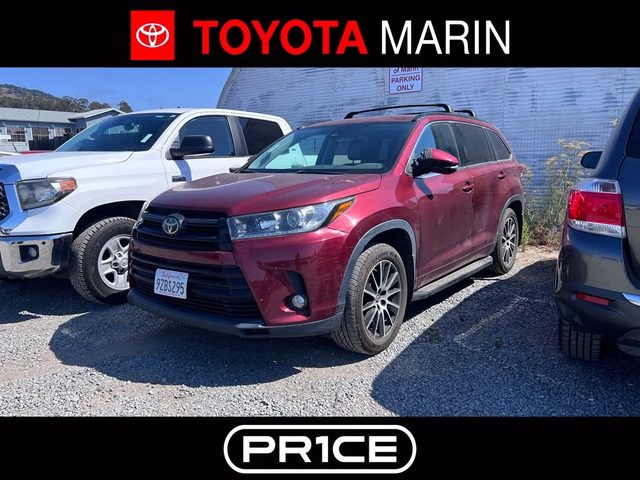 2017 Toyota Highlander SE AWD photo