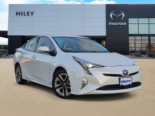 2017 Toyota Prius Three Touring FWD photo