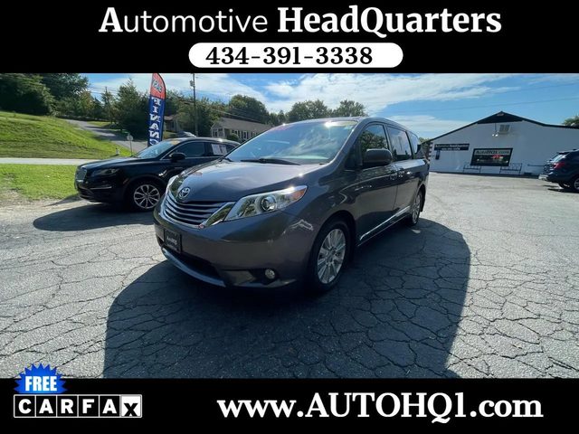 2017 Toyota Sienna XLE Premium AWD photo