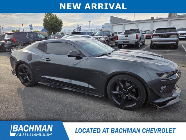 2017 Chevrolet Camaro 2SS RWD photo