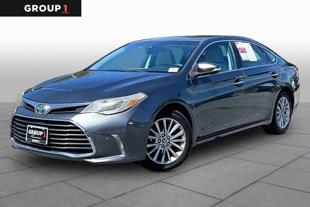2017 Toyota Avalon Hybrid Limited FWD photo