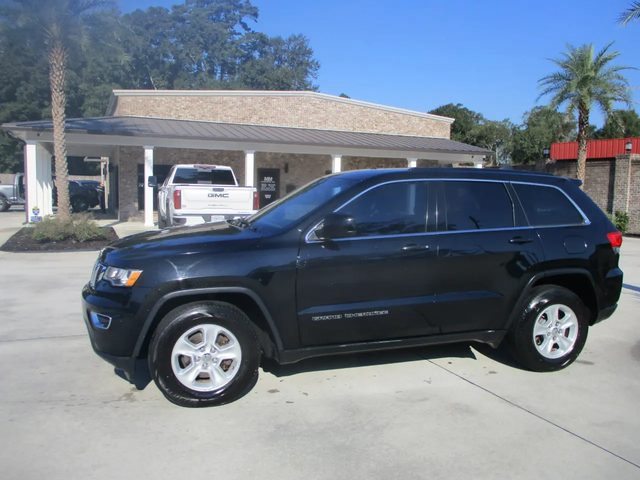 2017 Jeep Grand Cherokee Laredo RWD photo