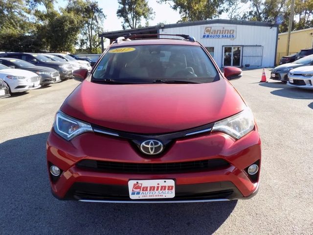 2017 Toyota RAV4 XLE FWD photo