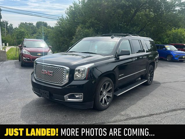 2017 GMC Yukon XL Denali 4WD photo