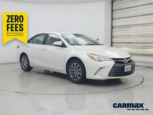 2017 Toyota Camry XLE FWD photo