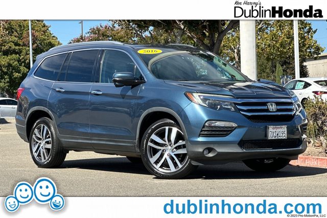 2016 Honda Pilot Touring AWD photo