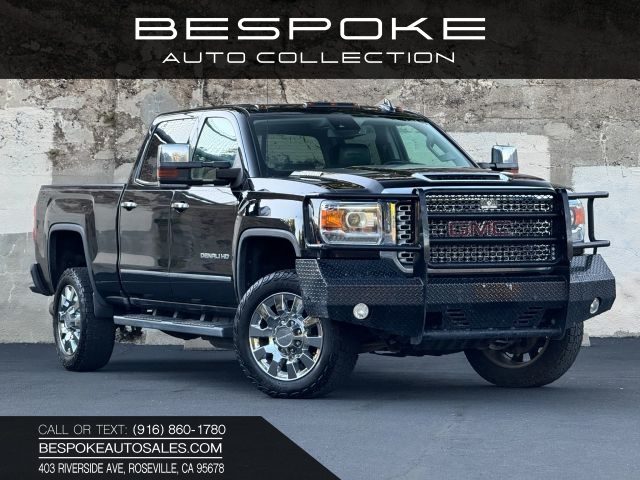 2017 GMC Sierra 2500HD Denali 4WD photo