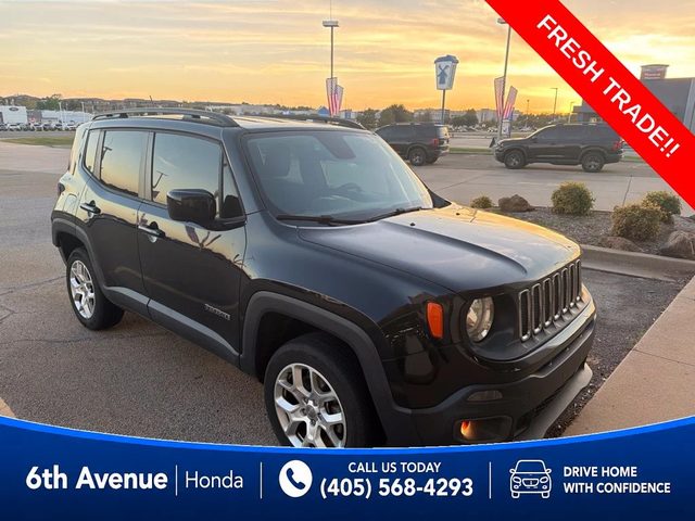 2016 Jeep Renegade Latitude 4WD photo