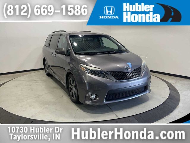 2017 Toyota Sienna SE Premium FWD photo