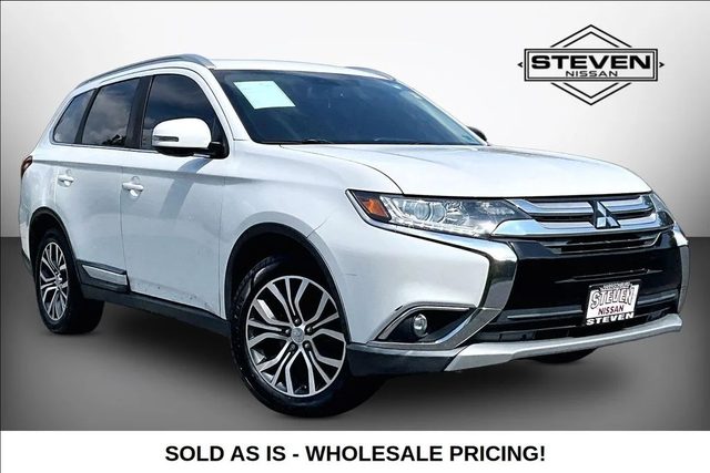 2017 Mitsubishi Outlander SE 4WD photo