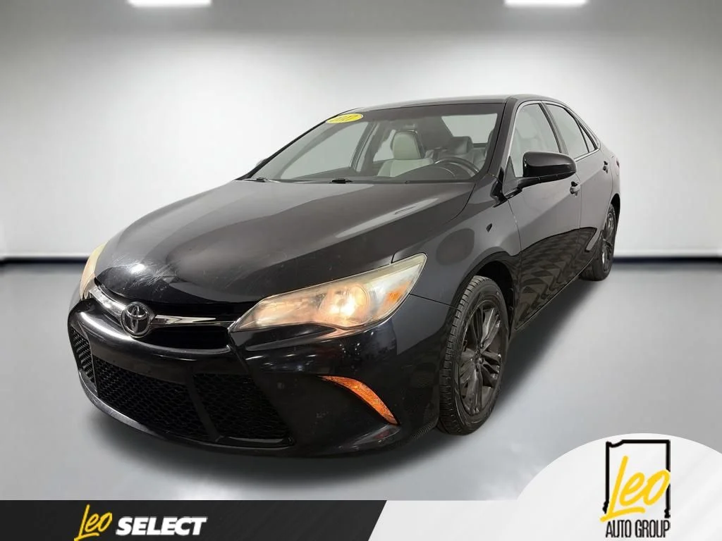 2017 Toyota Camry SE FWD photo