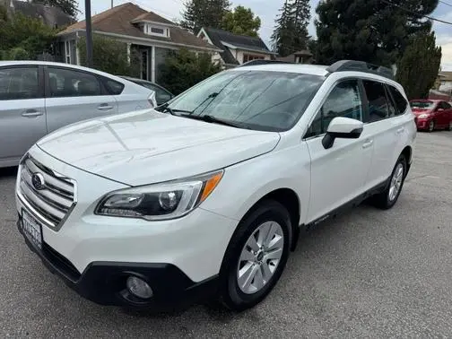2017 Subaru Outback Premium AWD photo