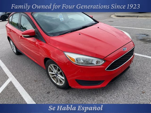 2017 Ford Focus SE FWD photo
