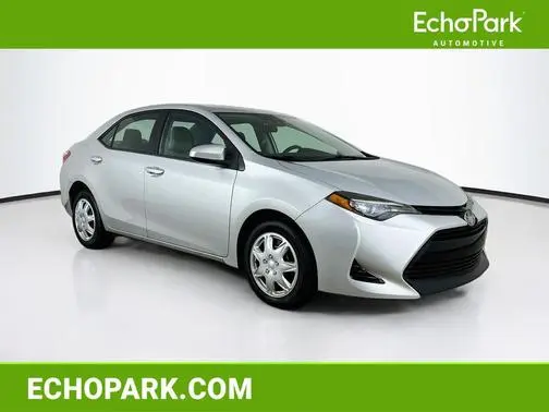 2017 Toyota Corolla LE FWD photo