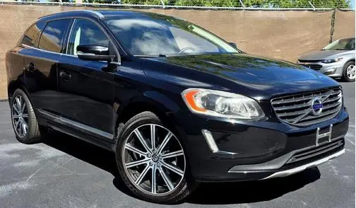 2017 Volvo XC60 Inscription AWD photo