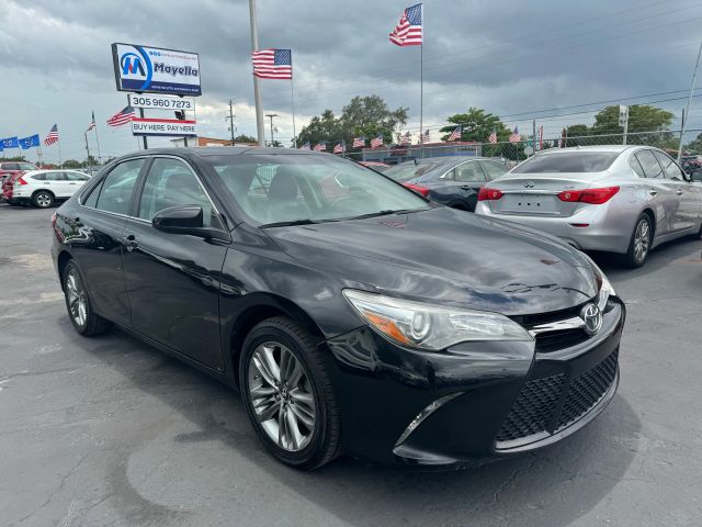 2016 Toyota Camry SE FWD photo