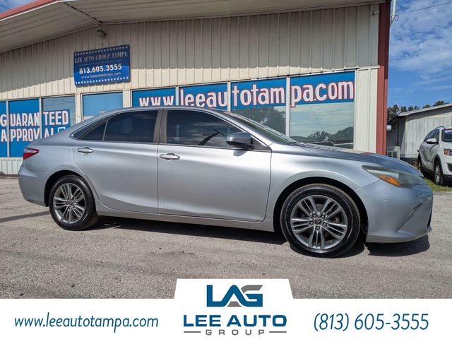 2015 Toyota Camry SE FWD photo