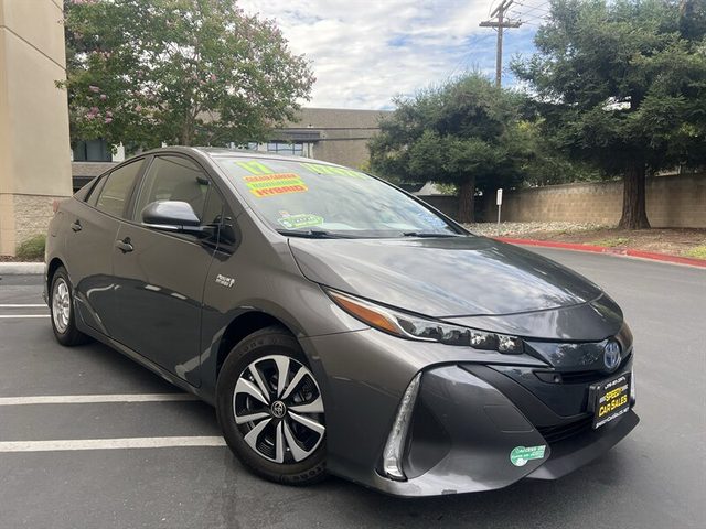 2017 Toyota Prius Prime Plus FWD photo