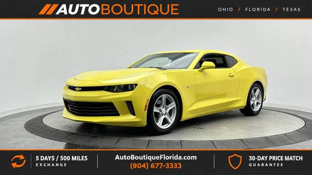 2017 Chevrolet Camaro 1LT RWD photo