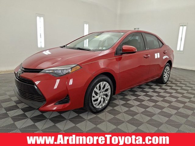2017 Toyota Corolla LE FWD photo