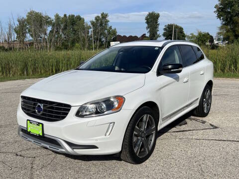 2017 Volvo XC60 Dynamic AWD photo