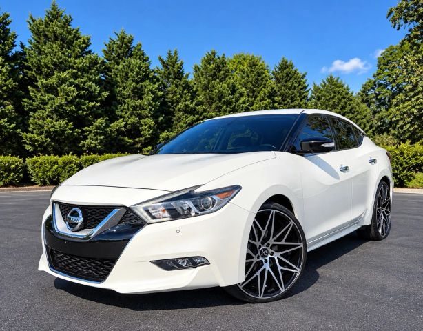 2017 Nissan Maxima SV FWD photo