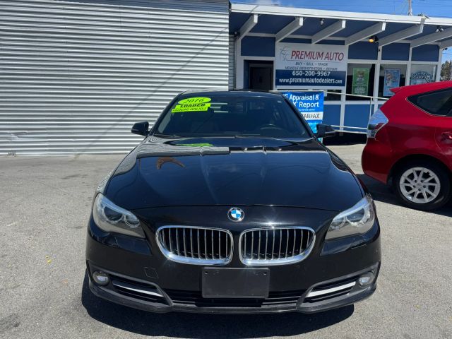 2016 BMW 5 Series 528i RWD photo
