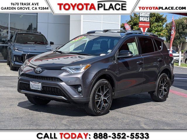 2017 Toyota RAV4 SE FWD photo