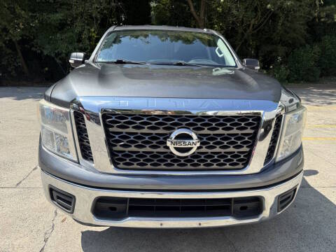 2017 Nissan Titan SV RWD photo