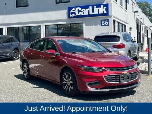 2017 Chevrolet Malibu LT FWD photo
