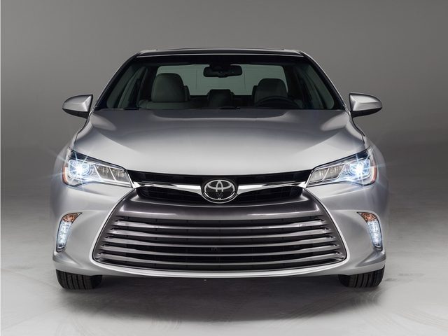 2017 Toyota Camry LE FWD photo