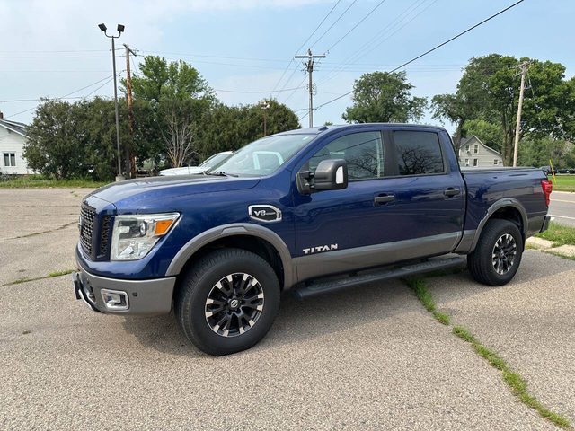 2017 Nissan Titan PRO-4X 4WD photo