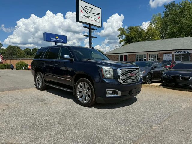 2017 GMC Yukon Denali 4WD photo