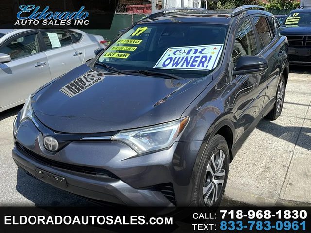 2017 Toyota RAV4 LE AWD photo