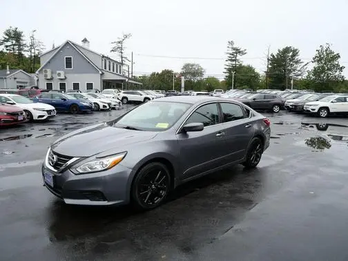 2016 Nissan Altima 2.5 SV FWD photo