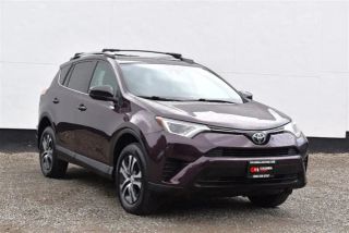 2017 Toyota RAV4 LE AWD photo