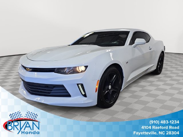 2017 Chevrolet Camaro 2LT RWD photo